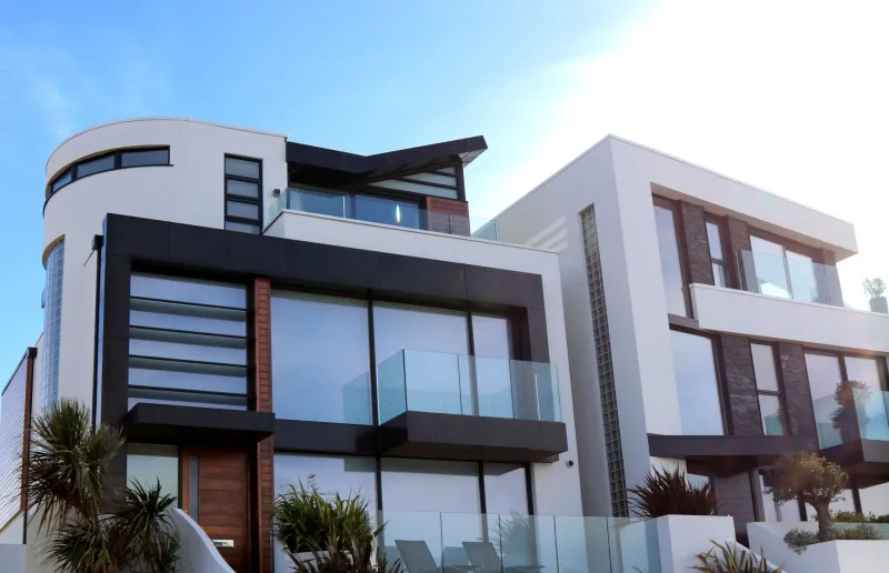 Less, and More: How America's Ultra-Wealthy Are Finding Freedom in Fewer Properties